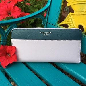 Kate spade zip up wallet